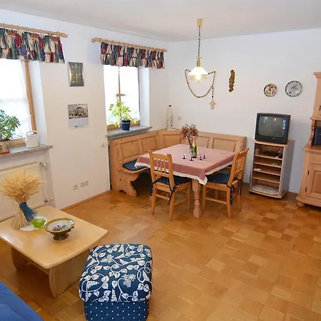 Cozy Group House With Its Own Garden And Wellness Area Dietersdorf